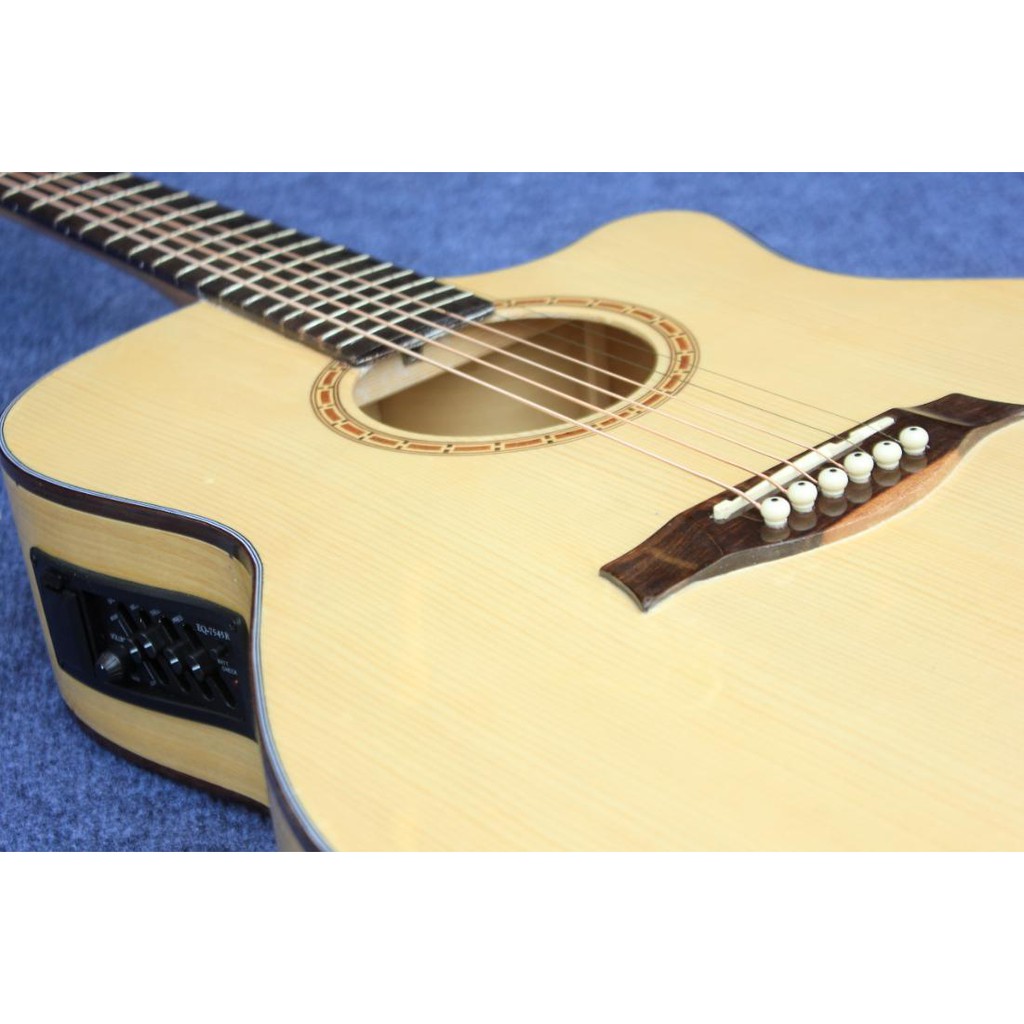 Guitar giá rẻ có EQ 7545R ra loa ES180CE