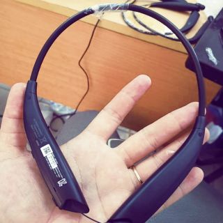 Tai nghe bluetooth lg