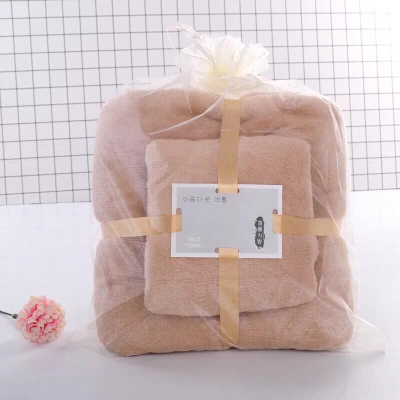 Set 2 khăn tắm san hô lông cừu mềm mại thấm hút dành cho cả gia đình