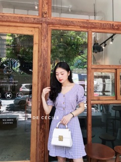 Váy kẻ cổ V khuy dọc thắt nơ sau