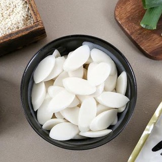 BÁNH GẠO TOKBOKKI CẮT LÁT MÀU TRẮNG GÓI 500G