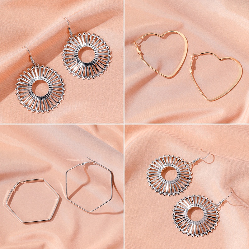 Set 3 Đôi Bông Tai Hình Trái Tim Đơn Giản Thời Trang Cho Nữ