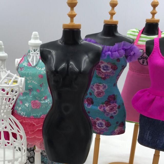 Manocanh trang trí nhà búp bê, size búp bê barbie.