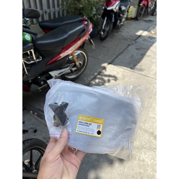 Chắn gió Ex ZHIPAT