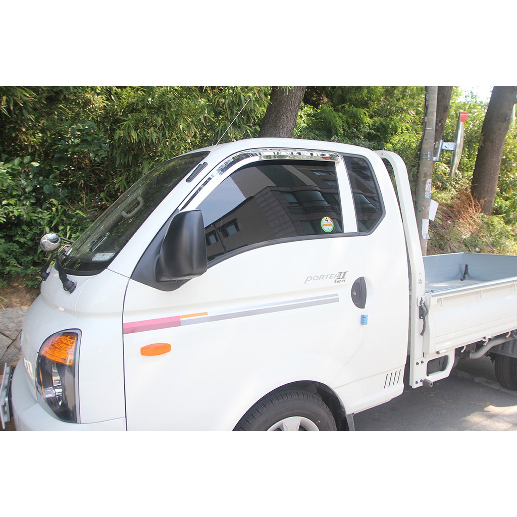 ỐP VÈ CHE MƯA CHO XE TẢI HYUNDAI  - HÀNG NHẬP 100%