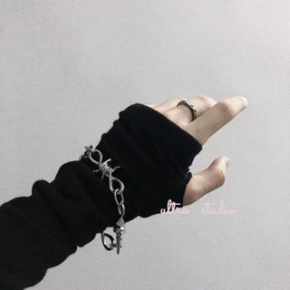 Vòng tay phong cách hip hop y2k siêu ngầu