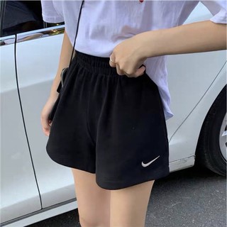 Quần Short da cá (Ảnh/Video tự chụp)