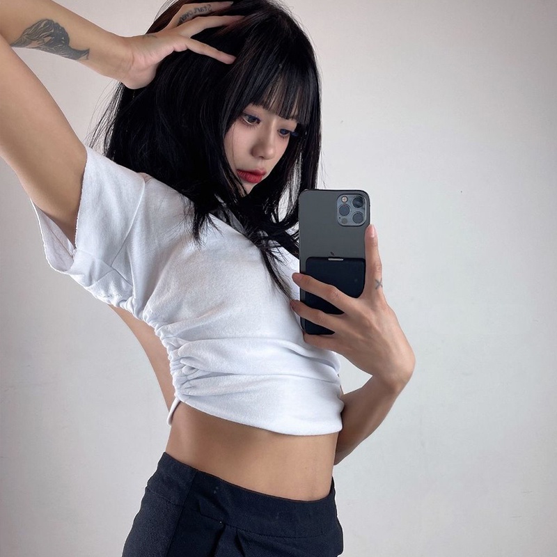 Áo Croptop Hở Lưng Quyến Rũ Phong Cách Âu Mỹ Cá Tính