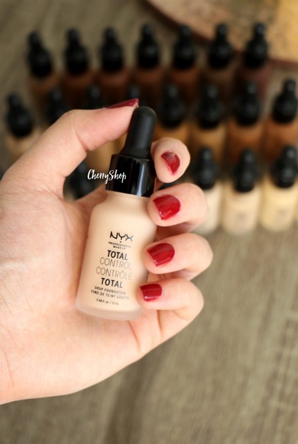 [Hàng USA] Kem nền Nyx Total Control Drop Foundation Fond De Teint Goutte (13ml) | BigBuy360 - bigbuy360.vn