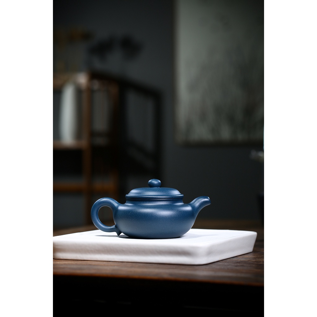 Ấm Tử Sa Nghi Hưng Phỏng Cổ 250 ml (Thiên Thanh Nê)