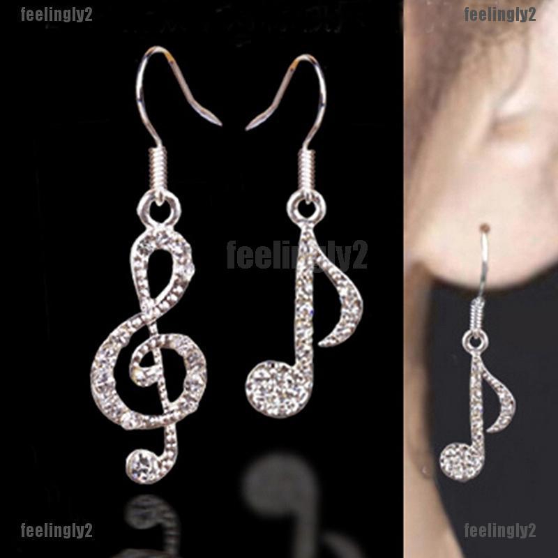 (1019) Hoa tai kim cương