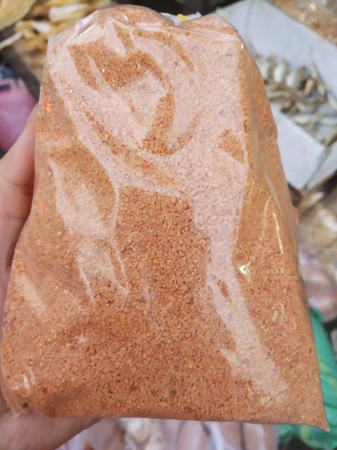 500g muối hạt nhỏ độc quyền thơm ngon, cay cay vị ko quá mặn thích hợp để trộn bánh tráng, ăn trái cây thì càng tuyệt