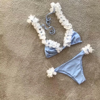 Bộ bikini đính hoa voan