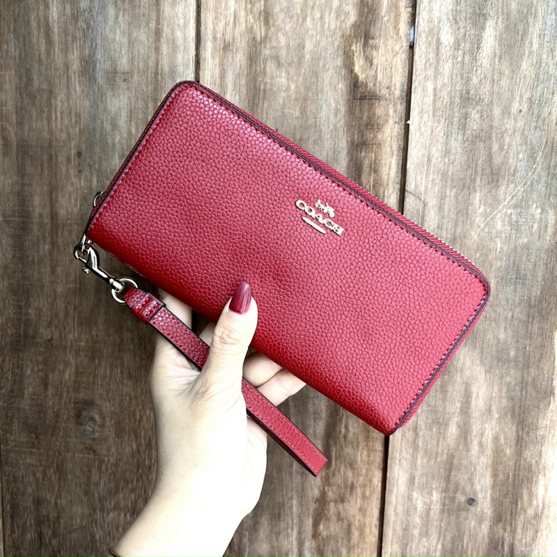 Ví nữ nhiều ngăn Coach da thật dáng dài kèm móc tay tiện dụng
