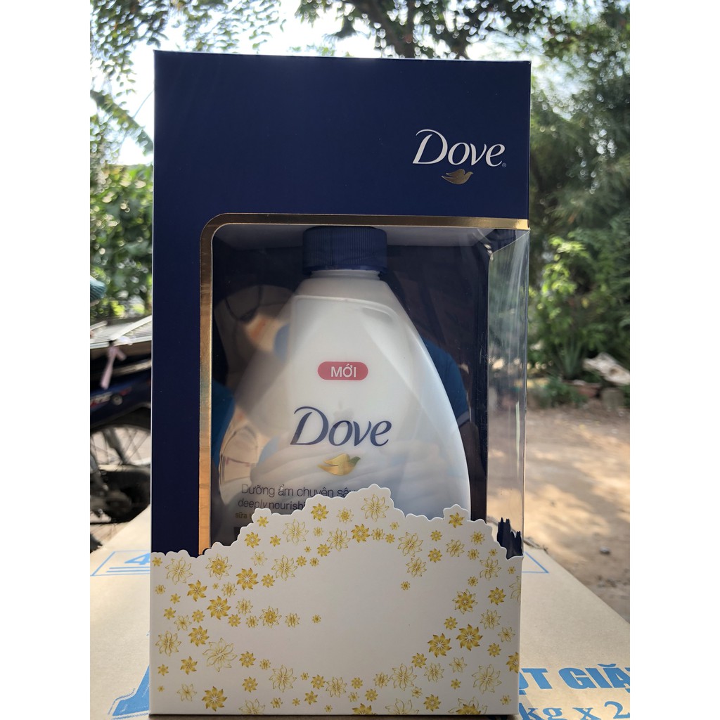 Bộ quà tặng Unilever sữa tắm Dove 530g 8.3.2019