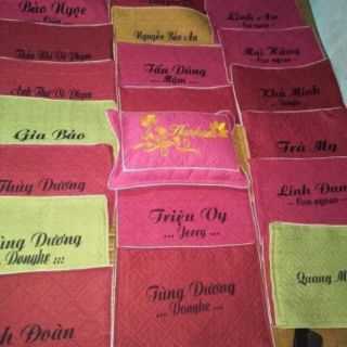 Gối in tên bé đi học