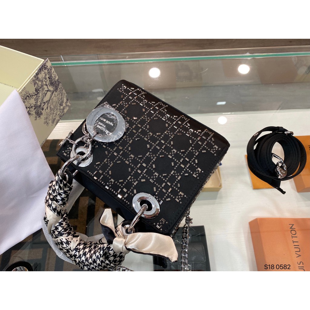Túi xách nữ có dây đeo chéo thời trang Lady Dior CD có 2 màu siêu xinh bling bling