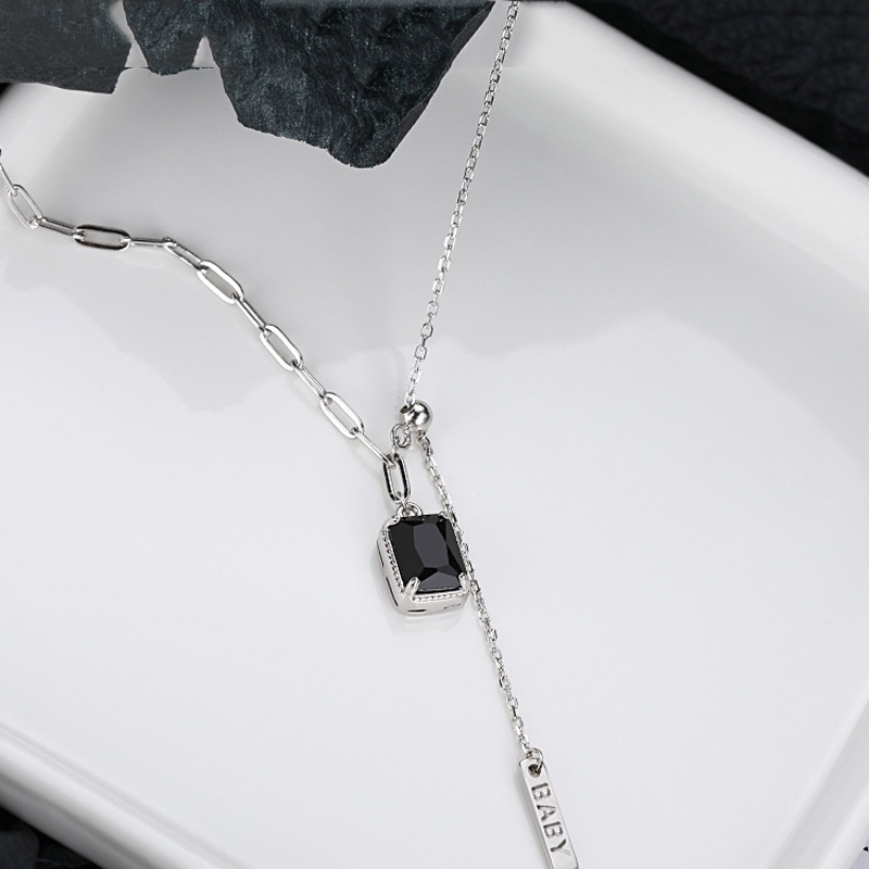 Vòng cổ kim cương hình vuông màu đen thời trang cho nữ