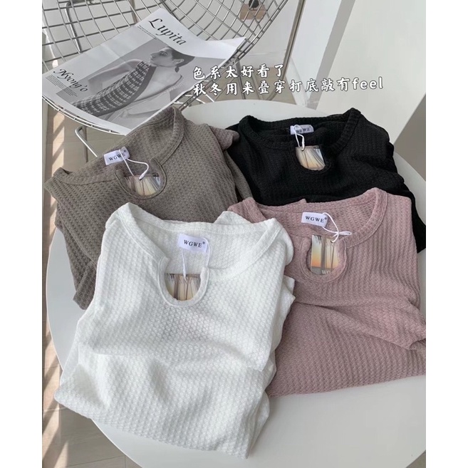 Áo thun len xẻ cổ oversize