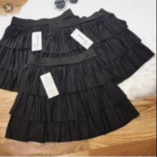 Chân váy ngắn dập ly 3 tầng