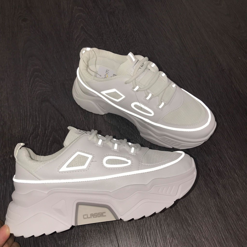 [Mã FAGREEN245 giảm 10% tối đa 30k đơn từ 99k] Giày Thể Thao Nữ giayBOM Đế Cao 5 cm Phản Quang B821 | BigBuy360 - bigbuy360.vn