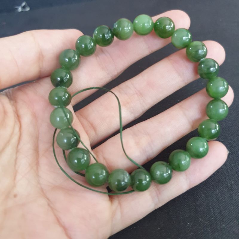 Vòng tay đá ngoc bich