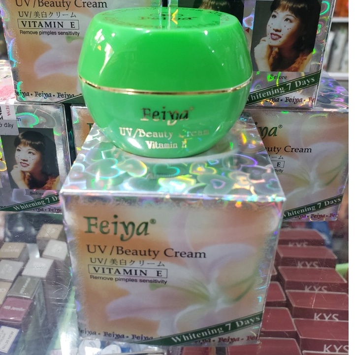 (Xanh lá) Kem Dưỡng Trắng, Ngừa Mụn Feiya Vitamin E Remove Pimples Sensitivity UV/Beauty Cream - 15g
