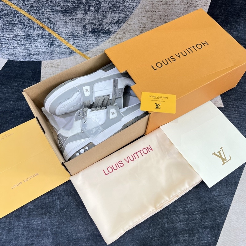 GIÀY L.V TRAINER SNEAKER WHITE GREY LAI AU