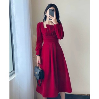 Đầm Thiết Kế