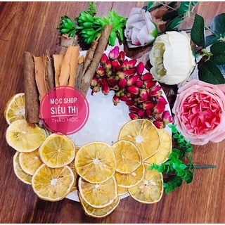 Trà cam quế hoa hồng Mộc Shop gồm cam sấy, hoa hồng, đường phèn giúp giữ ấm, giảm ho, thải độc, chống lão hóa da