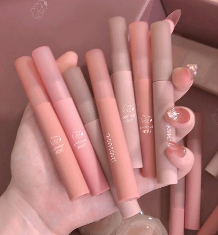 [Hàng mới về] Son lì mềm mịn như nhung chống thấm nước và lâu trôi