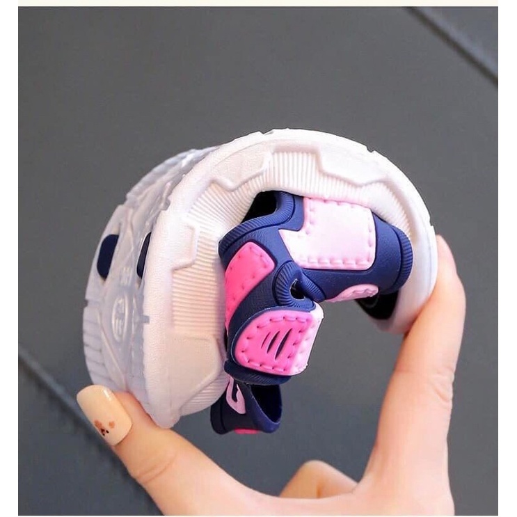 Dép quai hậu trẻ em nam nữ