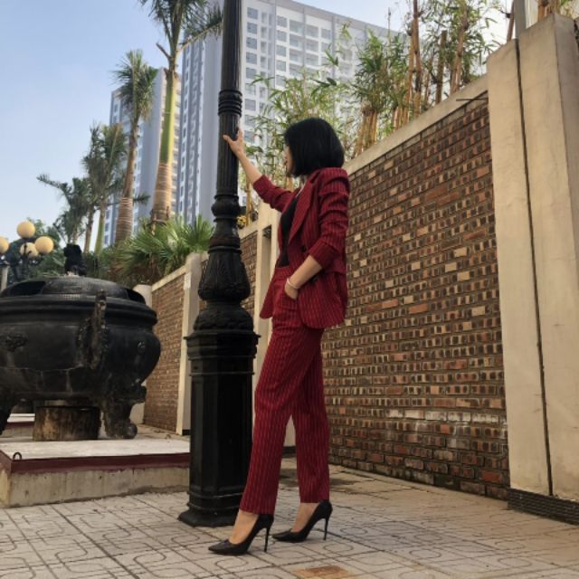 BỘ VEST NỮ KẺ MÀU ĐỎ ĐÔ