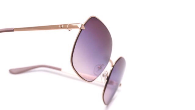 [Siêu Rẻ] Kính Guess  siêu đẹp siêu sang | BigBuy360 - bigbuy360.vn