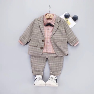 Set vest kẻ 3 chi tiết cho bé trai