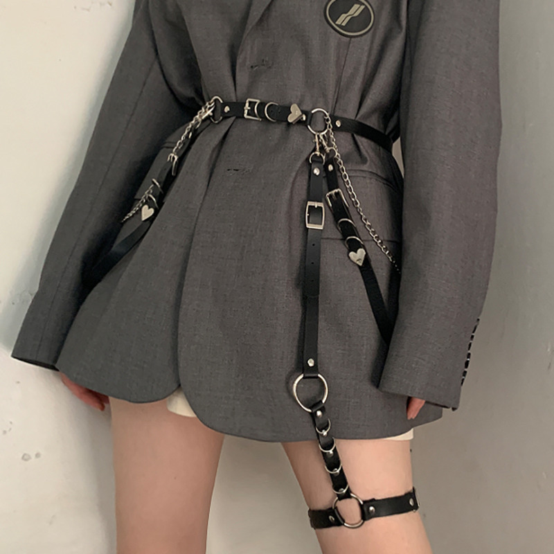 Thắt Lưng Phối Dây Xích Phong Cách Cá Tính