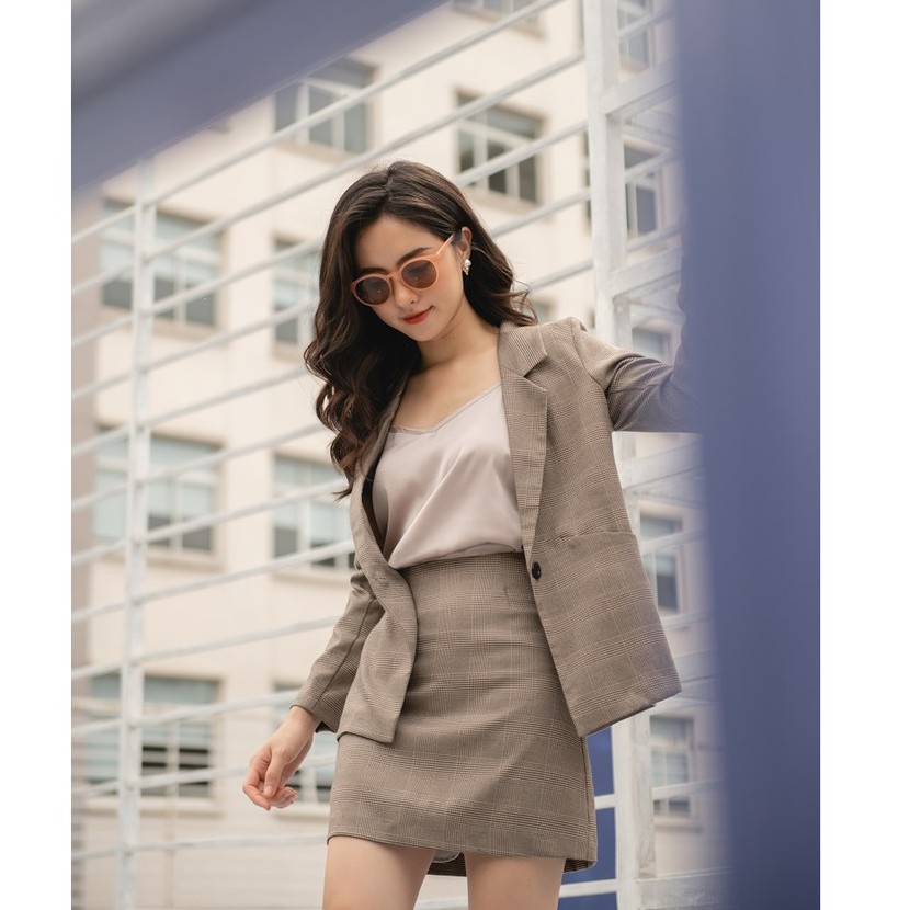 Set vest Rosssi cá tính xinh đẹp (màu kẻ nâu tây mới cực xinh) | BigBuy360 - bigbuy360.vn