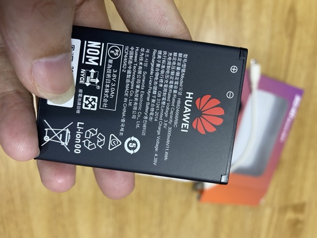 Bộ Phát Wifi 4G Huawei E5787Ph-67a tốc độ 4G 300Mb Wifi 2 băng tần 900Mbps Pin 3000mAh sửa dụng liên tục 10-12h