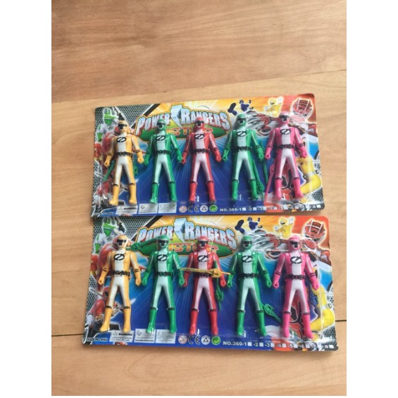 Vỉ 5 anh em siêu nhân