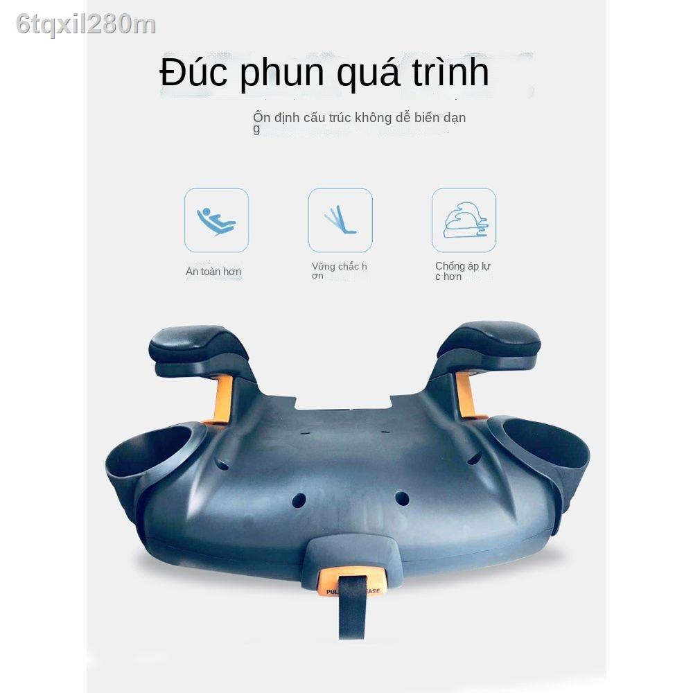 △ghế ngồi ô tô an toàn cho trẻ em chicco Gofit với đệm nâng đỡ bé trên 3 tuổi