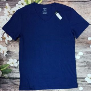 Áo thun nam Canifa cổ tim