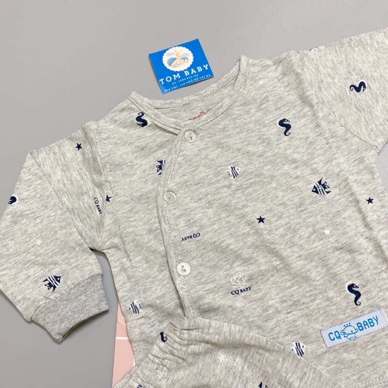 Bộ dài tay cúc chéo CQ Baby cho bé