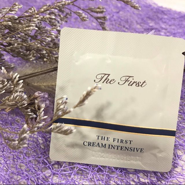 Kem dưỡng da tái sinh Ohui The First