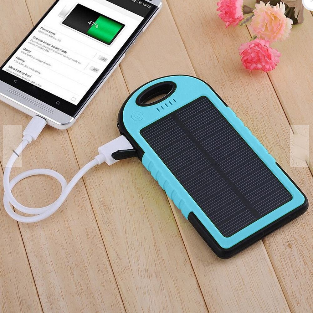 Pin sạc dự phòng kèm đèn Led siêu sáng và có thể sạc bằng quang năng, Sạc Dự Phòng Năng Lượng Mặt Trời Gsp14