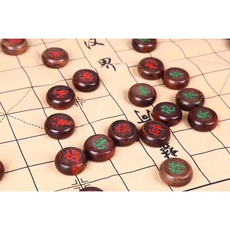 ) BỘ CỜ TƯỚNG BẰNG GỖ HƯƠNG CAO CẤP