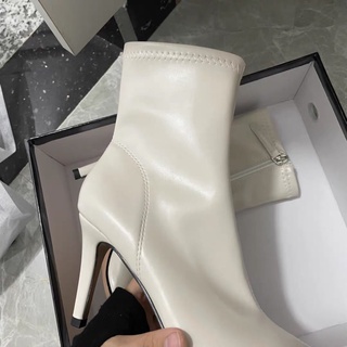 Boots da trắng sang chảnh (có ảnh thật)