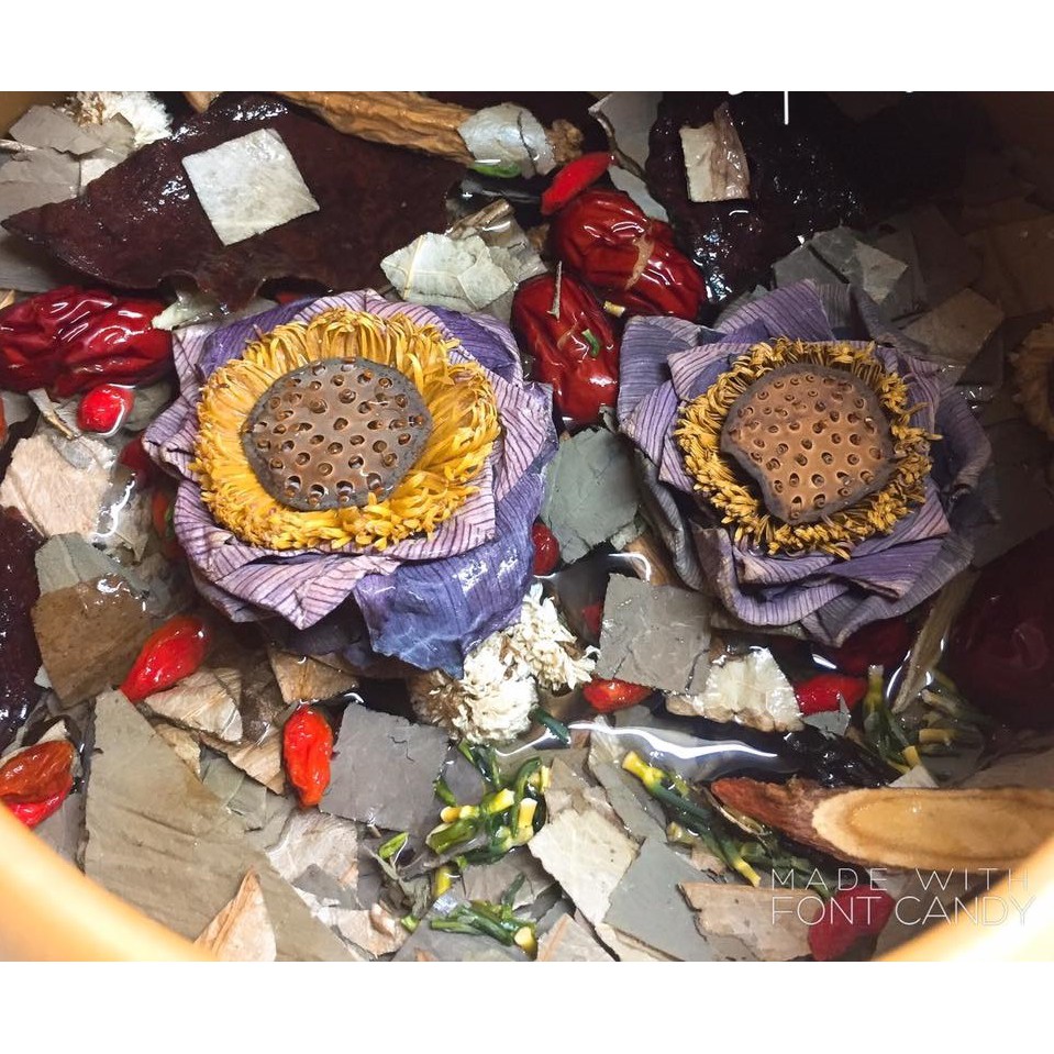 Trà hoa sen Huế - Trà cung đình (1 hộp - 5 hoa)