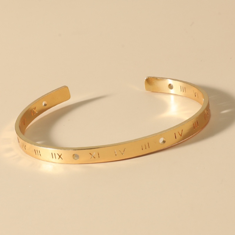 Vòng tay đeo tay dạng mở chỉnh được gắn chữ số La Mã màu vàng đơn giản cho nữ