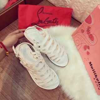 Sandal đế bệt