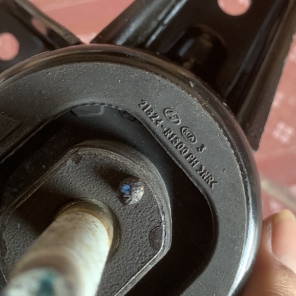 Chân máy Grand i10